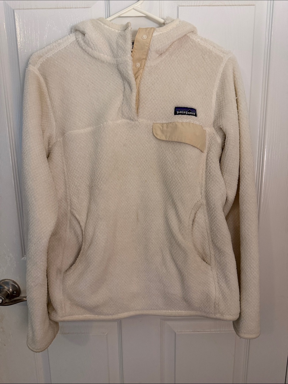 Cream Patagonia Ladies M